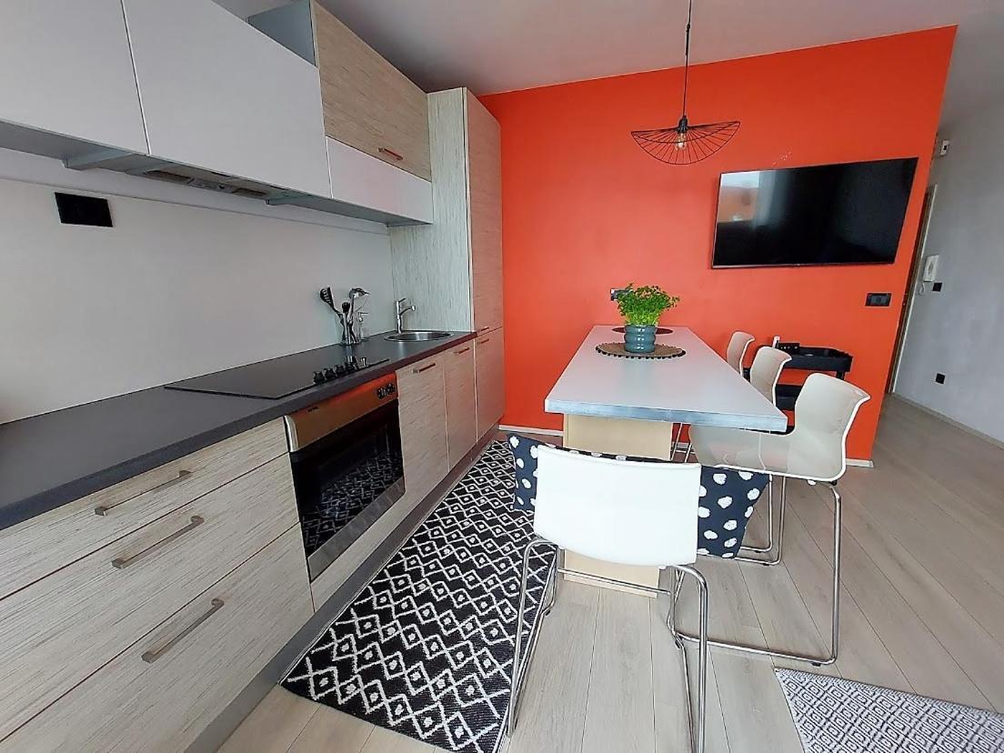 Urban Nest, Sunny Apartment 4 Stars 리예카 외부 사진