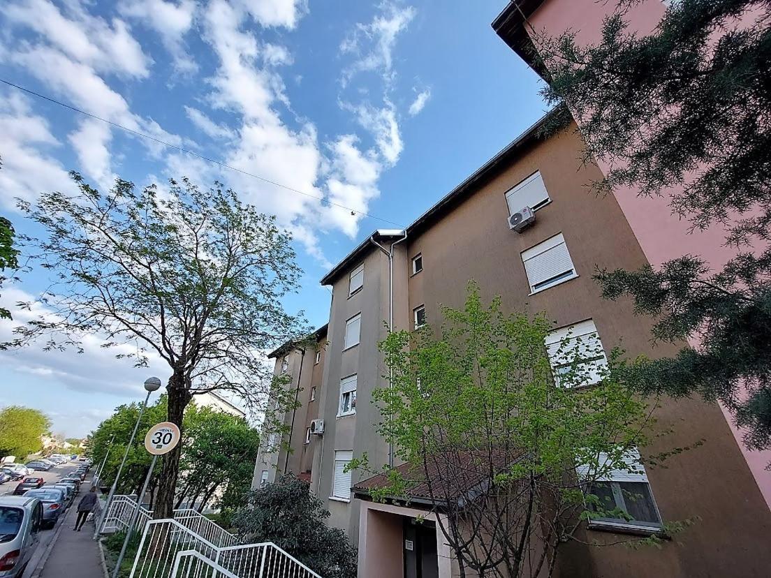 Urban Nest, Sunny Apartment 4 Stars 리예카 외부 사진